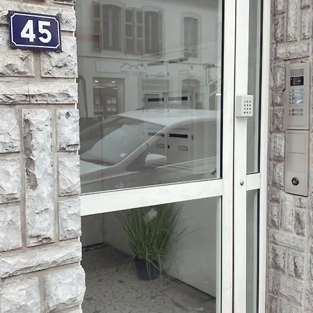 Coeur De - Parking Prive - Le Douillet Apartamento