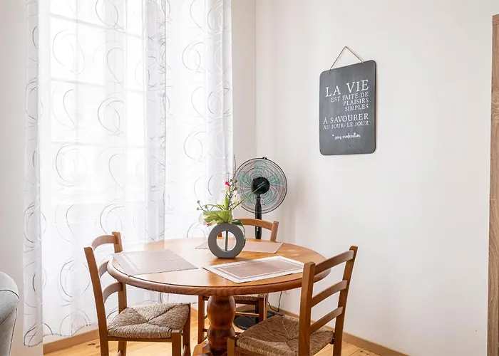 Le Douillet Bearnais - - Parking Prive Apartamento *