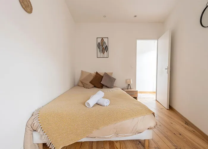 Au Coeur De Pau - Parking Prive - Le Douillet * ポー