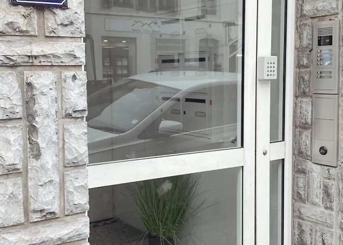 Au Coeur De Pau - Parking Prive - Le Douillet アパート